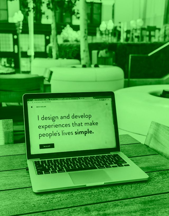 ¿Qué tipo de información debo proporcionar a la empresa de diseño web antes de comenzar el proyecto?